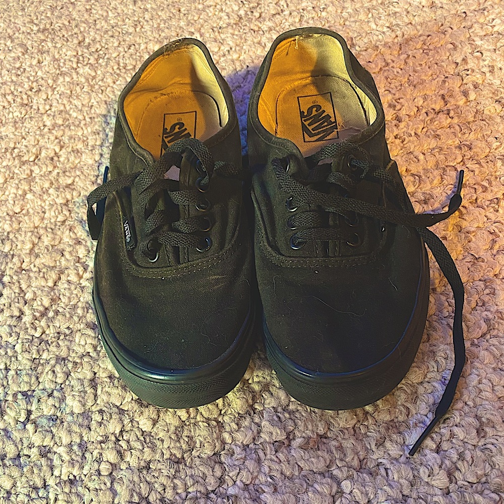 Vans Classic Low Top Skate Shoes | women size 9 / mens size 7.5